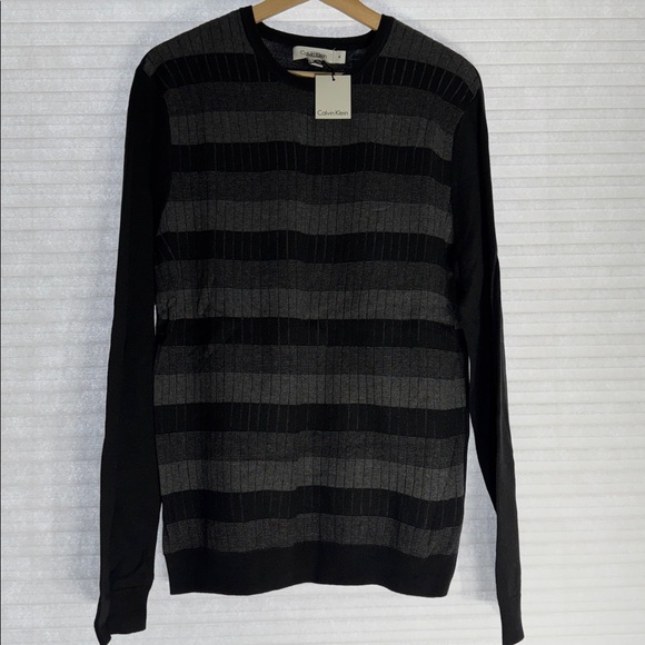 Brand new with tags! Calvin Klein Men's Sweater in Black and Gray. Size M